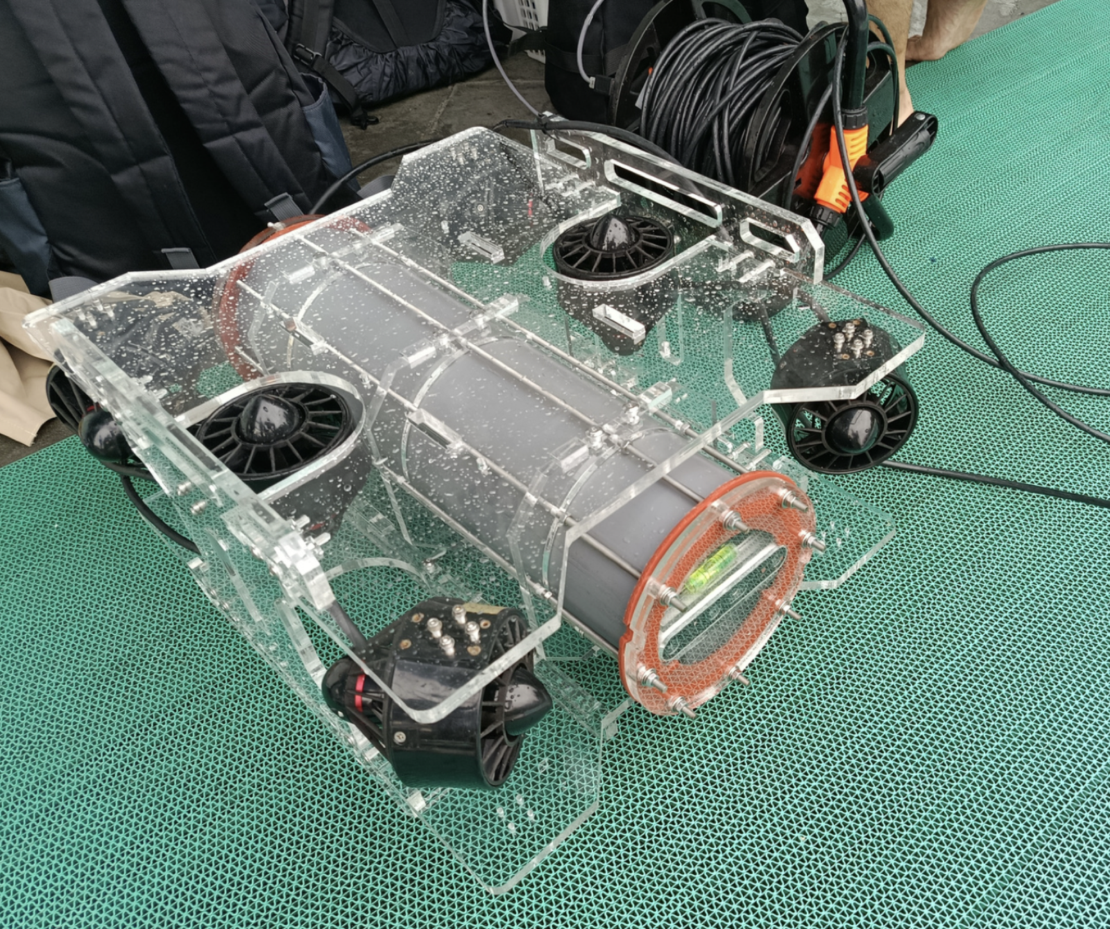 SUPRI-ROV version 2 on a testing bench